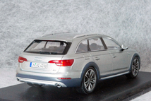 ● 1/43 アウディ 〓 A4 ( B9 ) オールロード クワトロ / 2016 シルバー 〓 AUDI_画像2