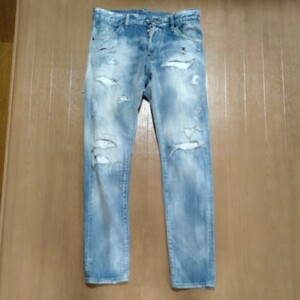 デニムパンツ DSQUARED2 ディースクエアード　COOLGUY JEAN レインボー刺繍　　定価103,400円