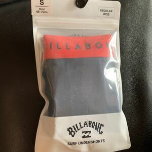 新品未使用　BILLABONG ビラボン メンズ サーフパンツ アンダーショーツ　ボードショーツ　インナー　水着　Sサイズ　ロゴRED