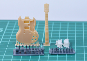 1/12　エレキギター（SGタイプ-固定テール）3Dプリンタ出力未塗装キット　※レフティも製作可能　　ミニチュア　可動フィギュア　ドール