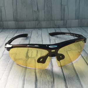  sports sunglasses 4 yellow lens cycling black frame bicycle light weight sport Drive sunglasses extra attaching good-looking yellow 