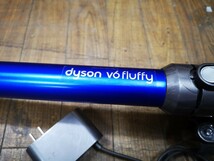 dyson V6 fluffy コードレス掃除機 ジャンク扱い_画像9