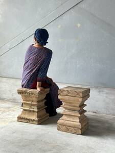 プリミティブ 木彫り スツール アンティーク 民族 少数民族 朽木 アート インテリア 木台 椅子 古家具 インド サイドテーブル イス