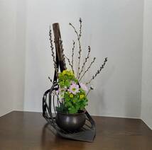 【何鹿の里】農具花生け・鋤簾と建水・２点セット（花器・鉄味・銅味）_画像1