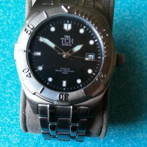 メンズ腕時計，クオーツ三針、チタン仕上げ、稼働品、チタン仕上げメンズ腕時計 TCH製 腕時計