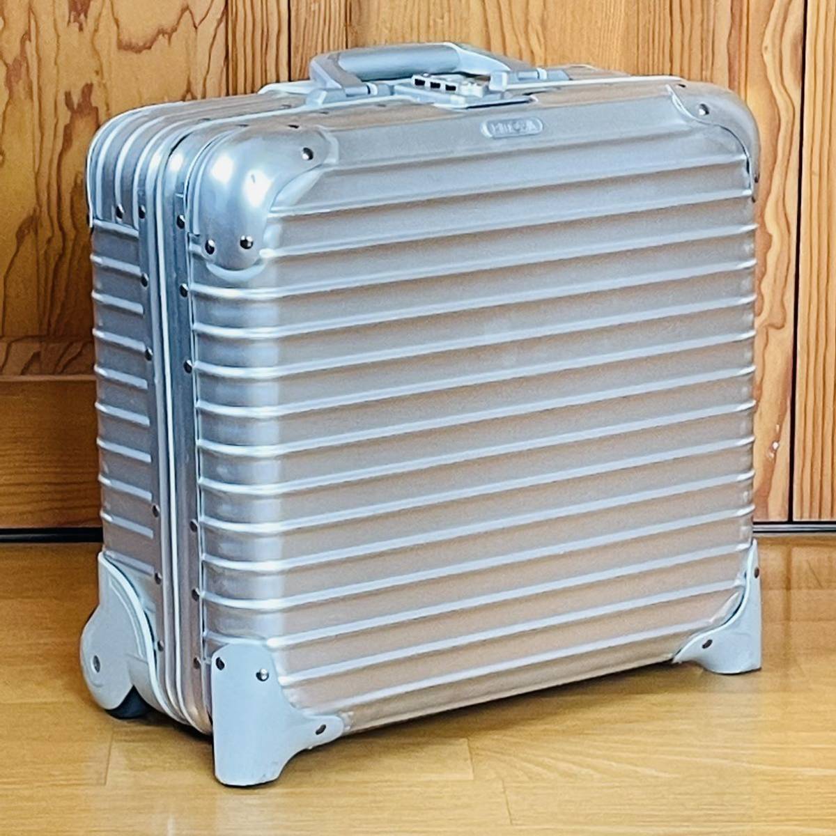 ヤフオク! -「rimowa パイロット」(スーツケース、トランク) (バッグ