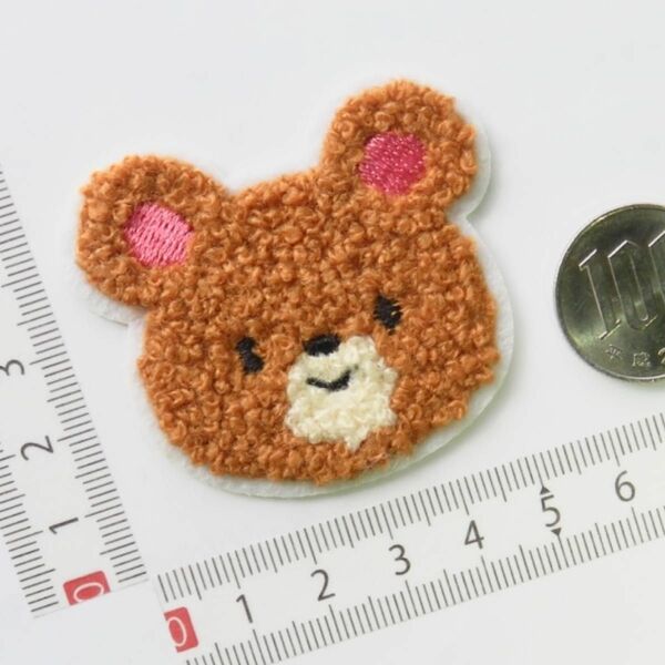 ふわふわ くまさん 刺繍 アイロンワッペン アップリケ ベアー モコモコ　手芸用品　アレンジ　パッチ