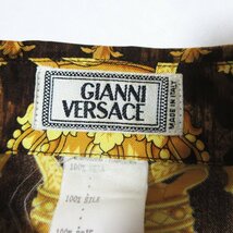 美品 90’S GIANNI VERSACE ジャンニヴェルサーチ ヴィンテージ シルク100％ バロック柄 オーバーサイズシャツ 46 イエロー×ブラック_画像3