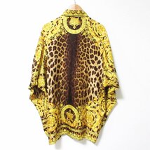 美品 90’S GIANNI VERSACE ジャンニヴェルサーチ ヴィンテージ シルク100％ バロック柄 オーバーサイズシャツ 46 イエロー×ブラック_画像2