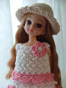 リカちゃん　手編みドレス　ピンクのお花がついたしましまワンピース　帽子とセット　昭和レトロ　ハンドメイド　ドール服　かぎ針編
