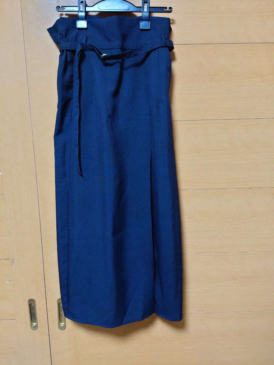 未着用新品】CRESCENT DUO ロングスカート Mサイズ(ウエスト約72cm／総