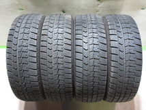 中古スタッドレスタイヤ　195/65R15　ダンロップ　WINTER MAXX WMO2　8ｍｍ　2020年式　4本セット_画像1