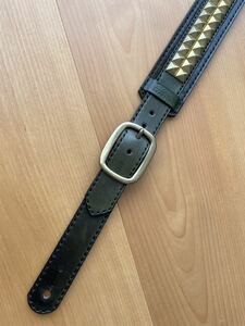 [ including carriage ] WIZARD leather strap black / studs Wizard real leather made strap black leather / angle tack 