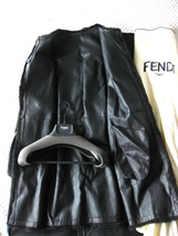 即決 新品　FENDI　フェンディ　最高級　ベルト付　ミンクファー毛皮ノーカラーコート☆42サイズ　ブラック_画像3