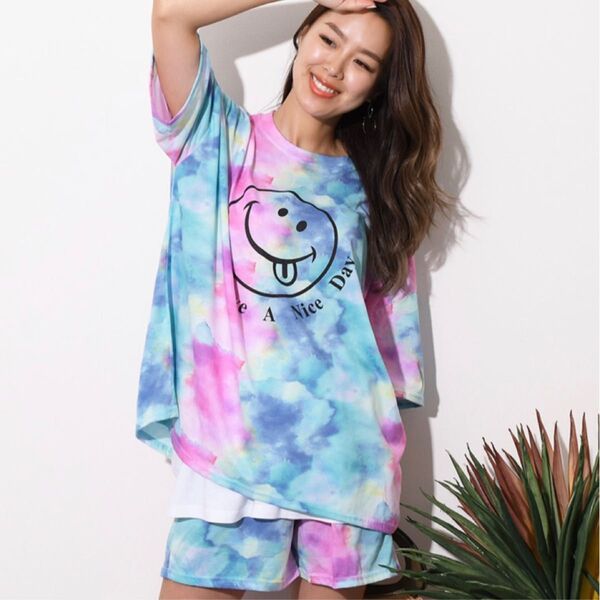 新品未使用 タイダイ柄 ニコちゃんTシャツ