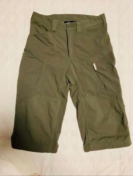 ホグロフス HAGLOFS 短パン カーキ