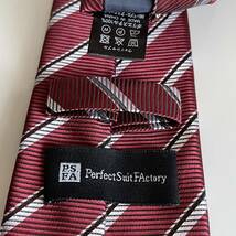 P.S.FA（Perfect Suit FActory）パーフェクトスーツファクトリー. レッドストライプネクタイ_画像1