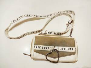 【lovetoxic】ラブトキ デニム ポシェット 型 長財布 2way　ロゴ 取り外し可能 女の子 ラブトキシック 財布　可愛い ブランド