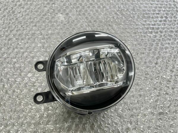 【送料込み】トヨタ 純正 LED フォグランプ 右 KOITO 48-150 点灯OK 訳あり