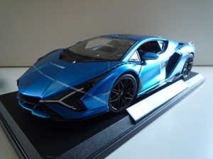  Maisto 1/18* Lamborghini Cyan FKP 37*Lamborghini Sian FKP 37