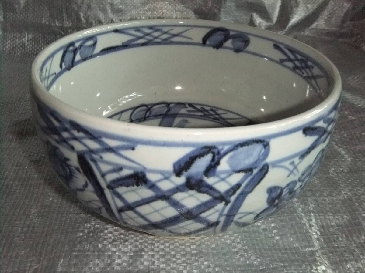Hand-painted blue and white stew bowl, serving bowl, Japanese tableware, Showa, indigo, 1100g, Japanese Ceramics, Imari, Arita, Blue and white porcelain