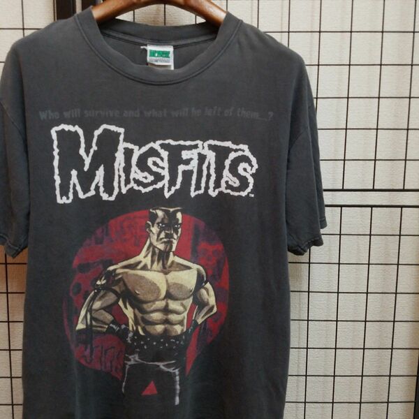 02' CINDER BLOCK MISFITS S/S BAND Tee