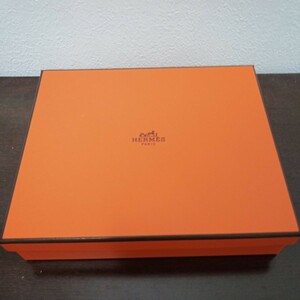 ★美品★ Hermes エルメス 空箱 空き箱 箱 BOX ボックス オレンジ オレンジボックス 化粧箱 インテリア 19 × 17 × 4 スポンジ枠付き