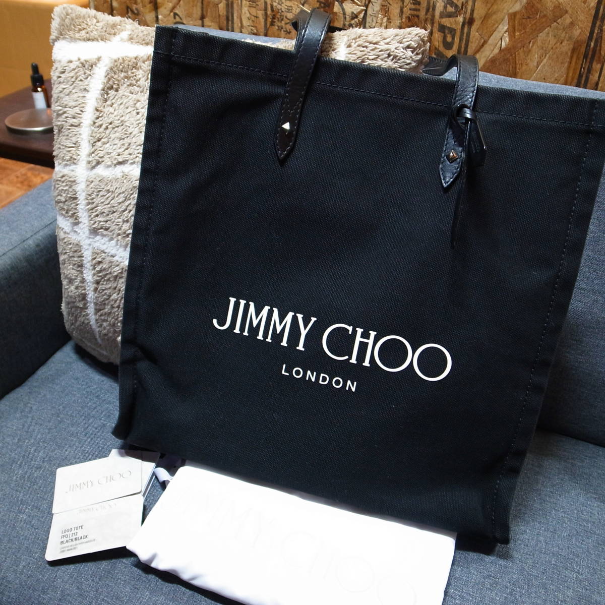 新品 JIMMY CHOO トートバッグ ポーチ付き ジミーチュウ ブラック