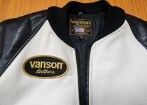  【VANSON/バンソン】 TJP レザージャケット 定番 白ホワイト×黒/ブラック サイズ表記34 本革/皮 オーバルロゴワッペン胸＆袖 _画像3