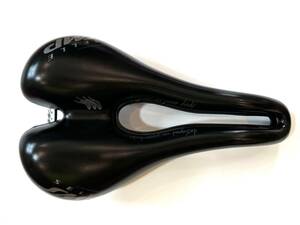 【使用数時間】Selle SMP TRK MAN サドル 穴あき トレッキングバイク ツーリングバイク向け TRKミディアム前モデルイタリア製