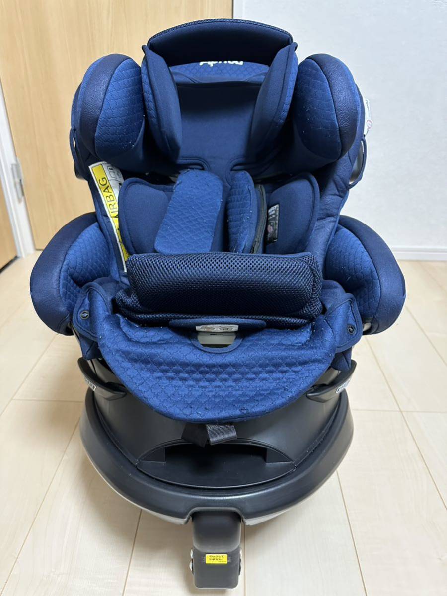 アップリカ フラディア グロウ ISOFIX 360° セーフティー [ネイビー