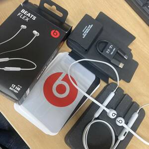 1回のみ使用　Beats Flex ワイヤレスイヤフォン ブルートゥース　イヤホン　無線　 Beats by dr.dre MYME2PA/A 