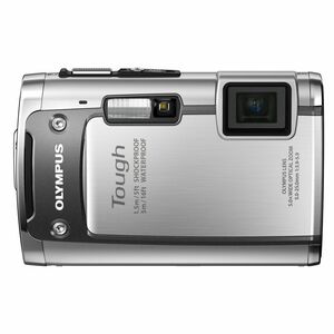 OLYMPUS 防水デジタルカメラ TOUGH TG-610 シルバー 5m防水 1.5m耐落下衝撃 -10℃耐低温 1400万画素 3Dフ