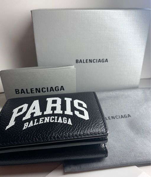 バレンシアガ ミニウォレット レザー コンパクトウォレット ブラック PARIS