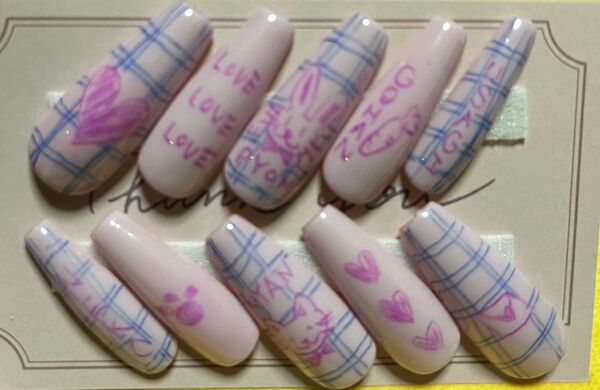 ハンドメイド ネイルチップ 【コンフィロング】落書きネイル