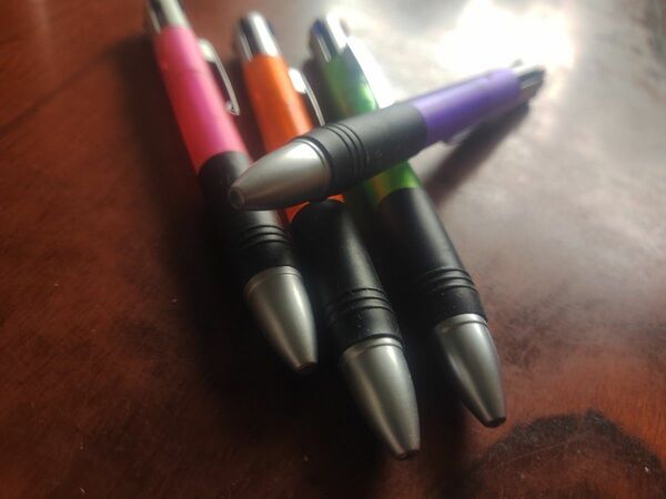 3色ボールペン　4本セット