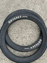 ODYSSEY BMX PURSUIT HAWK TIRE オデッセイ20×2.4チェイス・ホーク_画像1