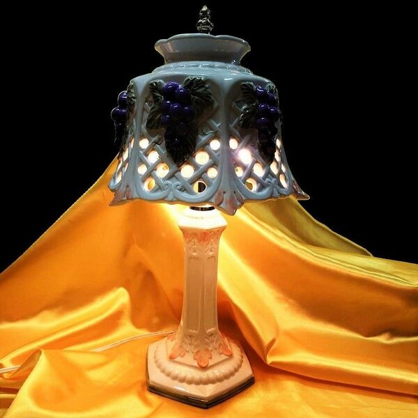 陶器製　テーブルランプ　葡萄　欧風　アンティーク　照明