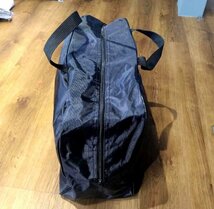 30枚セット！ 約25L 黒 ボストンバッグ 内側撥水生地 タイヤチェーン用バッグ 袋のみ 中古 大量 作業用バッグ 収納 ツールバッグなどにも_画像5