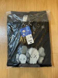 XL 未使用 未開封 UNIQLO KAWS BLACK ユニクロ カウズ スウェットシャツ トレーナー 長袖 UTコレクション ブラック 黒 コラボ レア