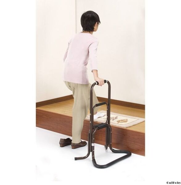 ブラウン 3段階 日本製 手すり 立ち上がり 補助 工具不要 ◎ 介護 立ち上がり 補助 起き上がり ◎ アーム 快適 負担 軽減 転倒防止 妊婦