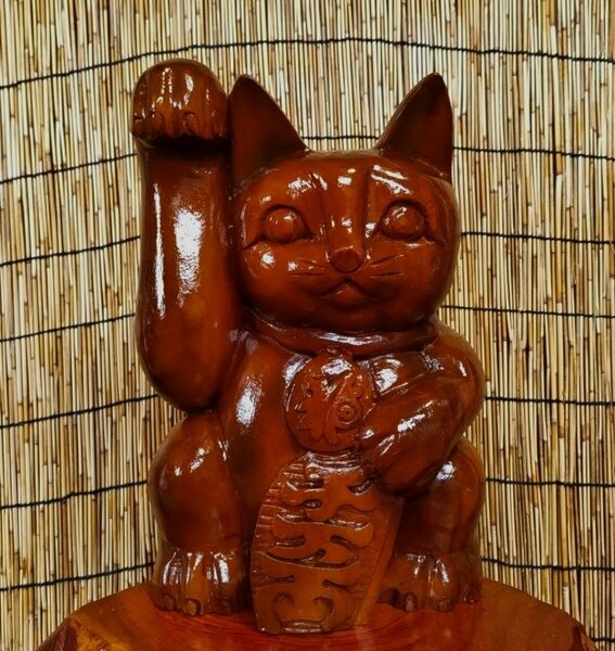 木彫りの招き猫　ビッグサイズ　３５センチ　アンティーク