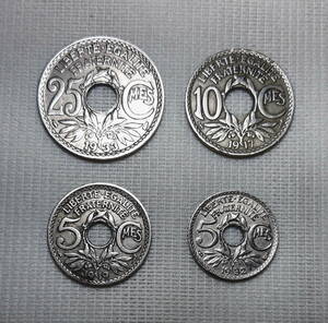1917~ フランス 古い硬貨 4枚 有孔 ◆o-26