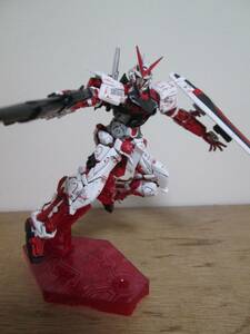 塗装済み完成品 RG 1/144 ガンダムアストレイ レッドフレーム　ガンダムSEED/HGCE/HGUC