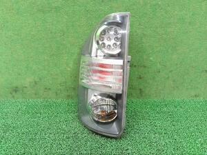 ヴォクシー　DBA-ZRR70G　左テールランプ　LED　イチコー　28-199