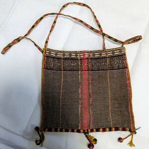 コカバッグペルー産（ウール手織りハンドメイドアンティーク骨董古布antique(Coca Bag, from Peru (wool))インカ縦22-20-紐11.7cm B品