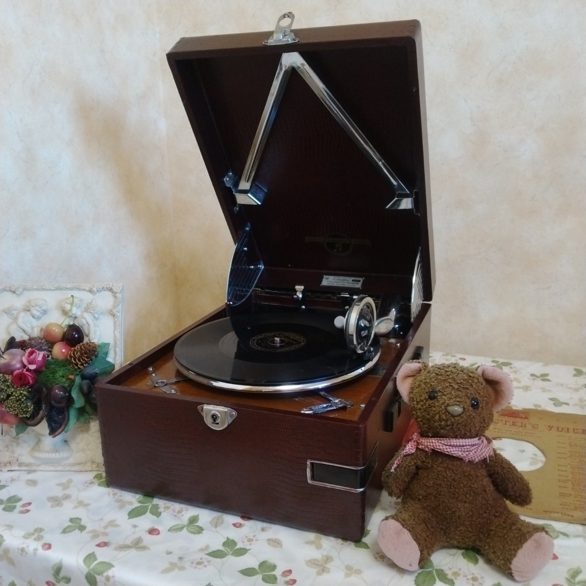ヤフオク! 蓄音機 レコード本体 蓄音機の落札相場・落札価格
