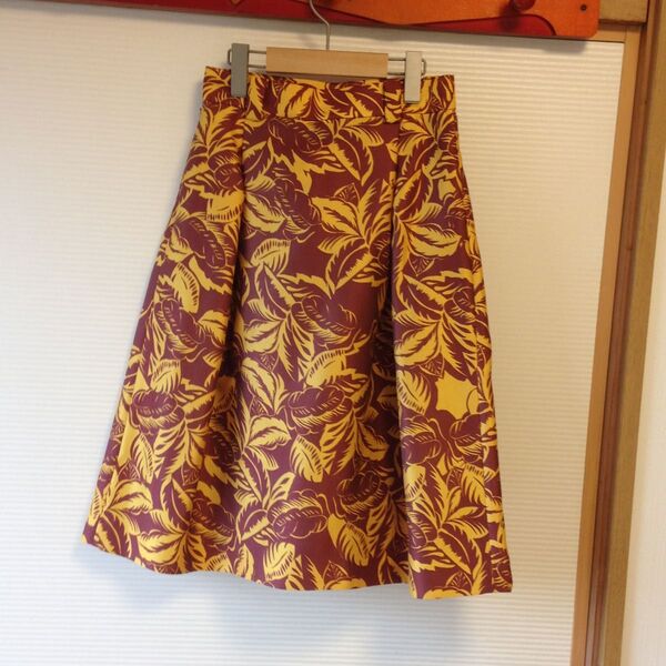 新品・タグ付 ●トゥモローランド ・マカフィー●シルク混 ふんわりスカート サイズ36