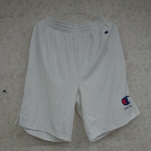 ① Champion shorts XL