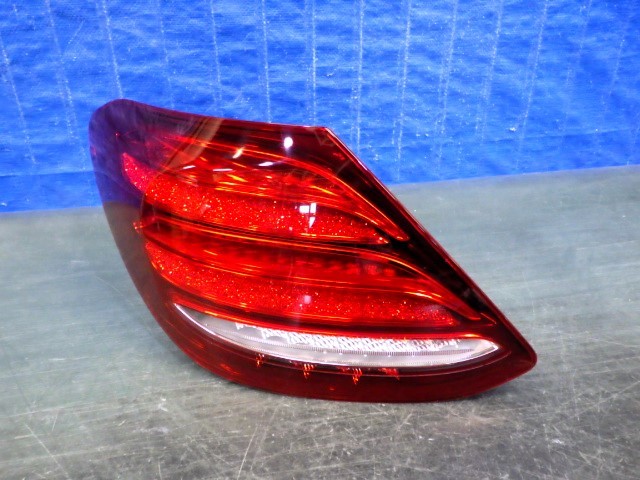 S537 Eクラス W213 前期 左テール LED A2139067900 GB メルセデスベンツ 美品